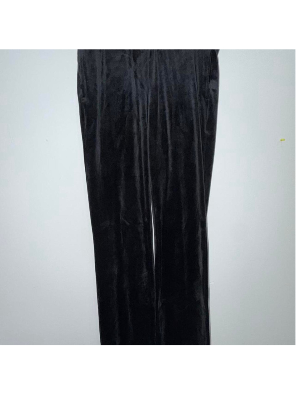 Woman’s Baddies sweatpants